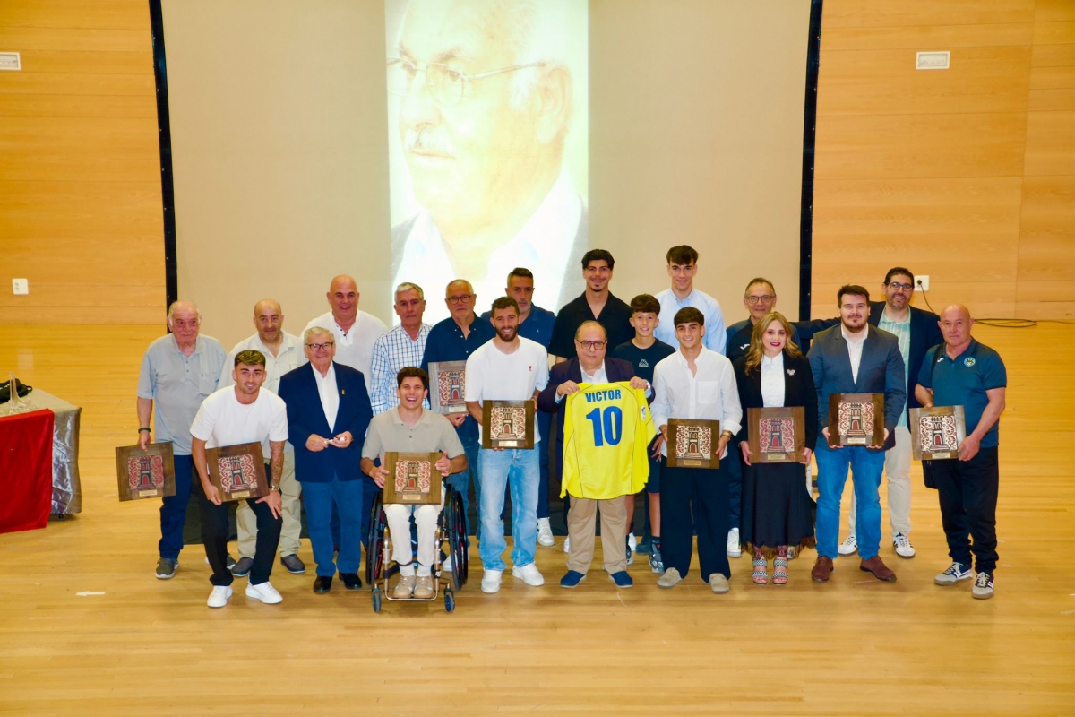 Todos lo premiados y organización de la XI Edición de los Premios Augusto Martínez.