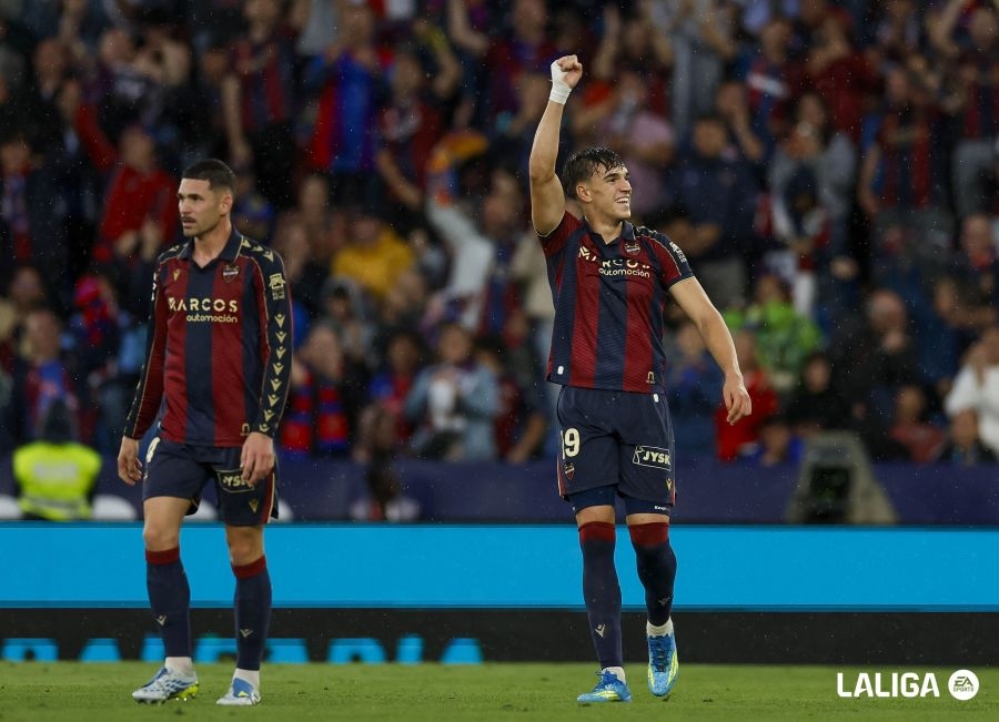 Carlos Espí es el quinto jugador de LaLiga con mejor media de gol por partido