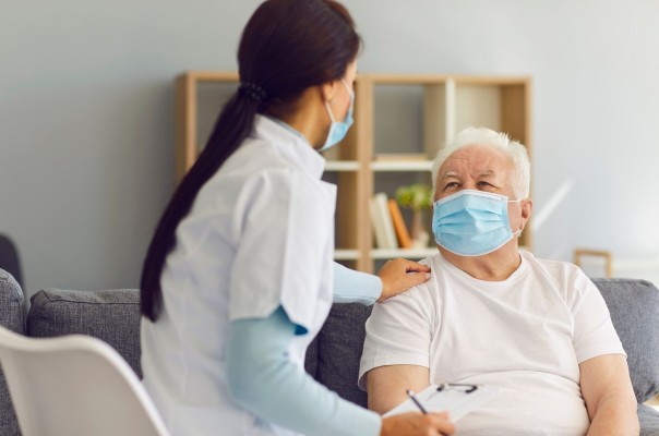 Vigilant y Fortia Healthcare desarrollan una app para controlar en tiempo real tareas en mayores