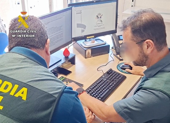Investigan a seis facultativos y al empleado de un laboratorio por la presunta falsificación de más de 250 recetas