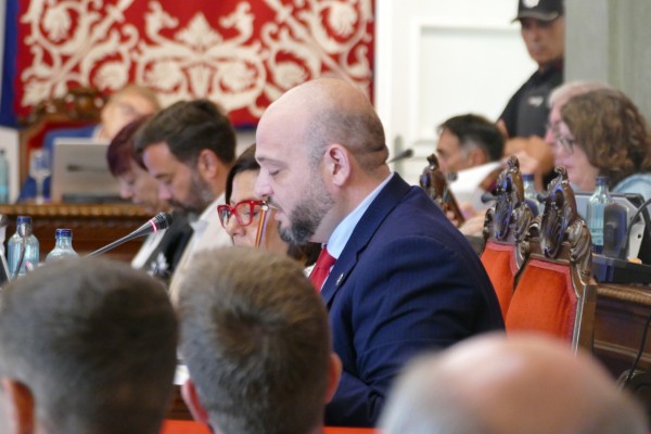 Torres mete el dedo en la herida de MC y Giménez Gallo aprovecha para lanzar otro dardo a María Dolores Ruiz
