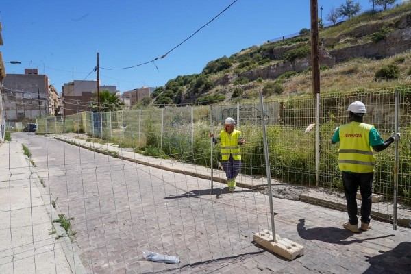 La Morería Baja cambia de cara: arrancan los trabajos para renovar iluminación, pavimento y mobiliario urbano