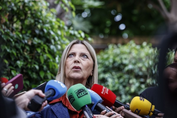 La consellera de Educación dice que habrá las reuniones necesarias para llegar a acuerdo