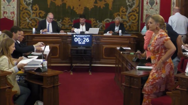 Barcala opta por la prudencia y no da explicaciones sobre un hospital privado con exceso de alturas