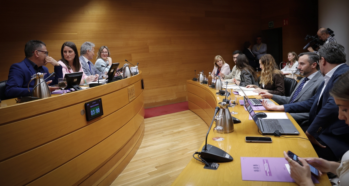 El PP y Vox pactan que Barcala comparezca en la comisión de investigación sobre las VPP de Les Corts