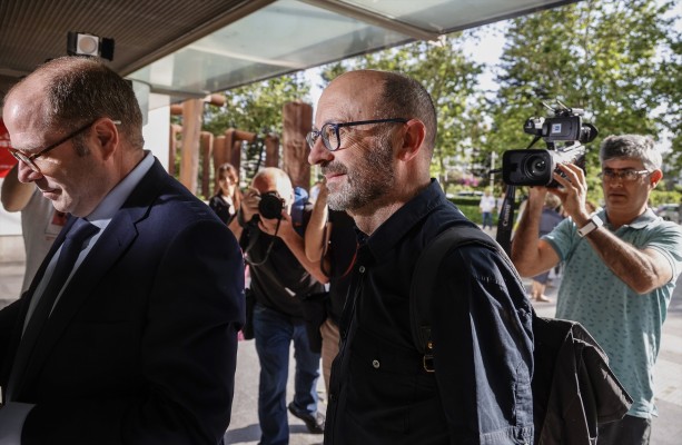 Comunicacions dels Ports defiende la legalidad de sus acciones en las ayudas al valenciano
