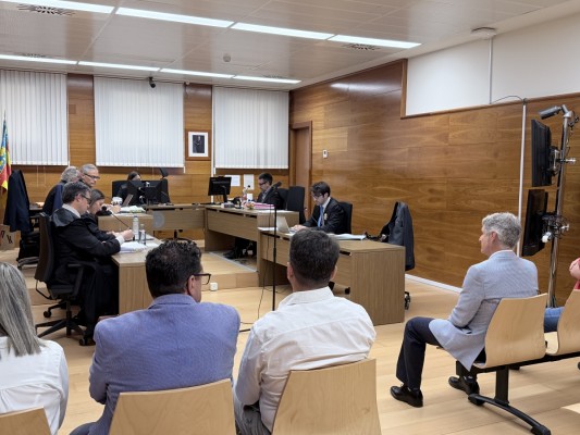 Hacienda rebaja la cuota presuntamente defraudada en el juicio contra Vegara y la defensa pide archivar