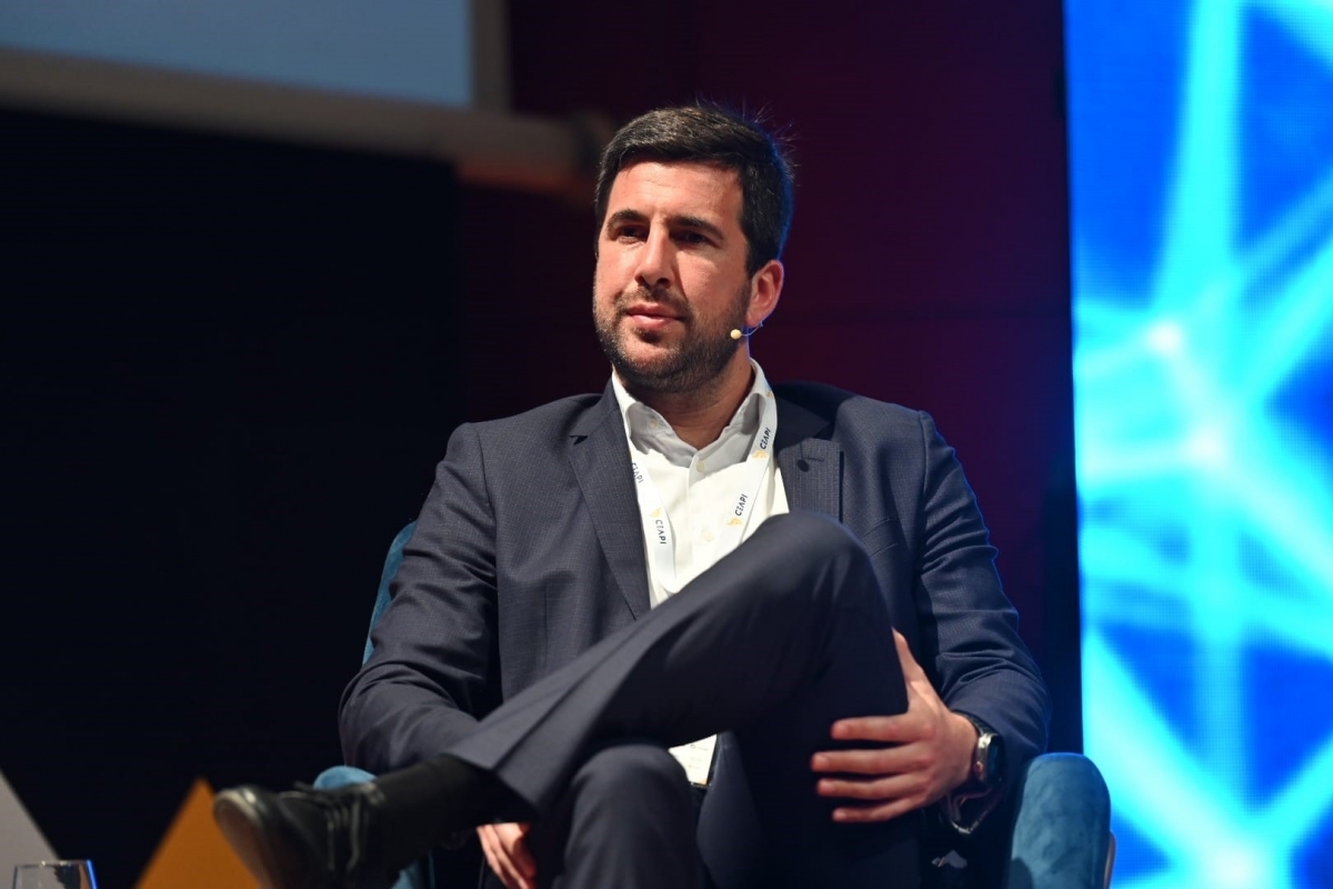 La banca española se desmarca del aval a Enrique Riquelme para optar a la presidencia del Real Madrid
