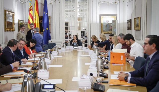 El PP aspira a renovar los órganos estatutarios con el PSPV como socio preferente 