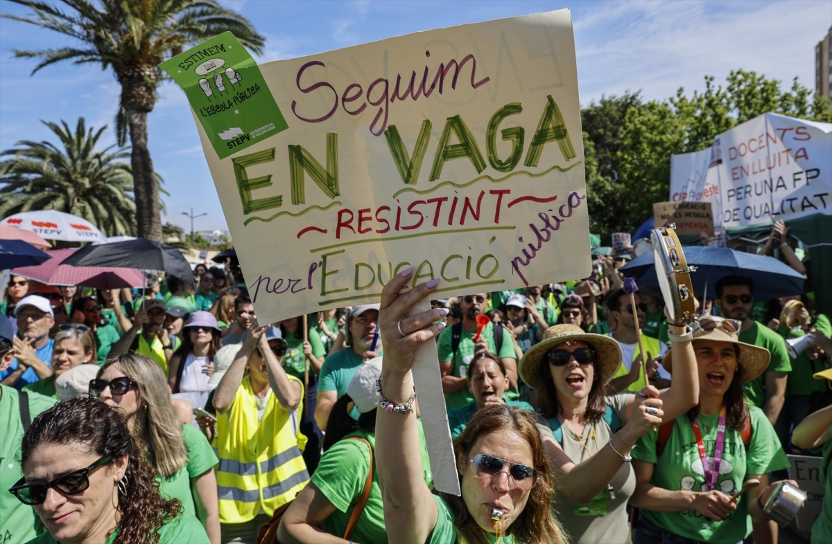 Educación cifra en el 25,42% el seguimiento de la novena jornada de la huelga indefinida en la enseñanza pública