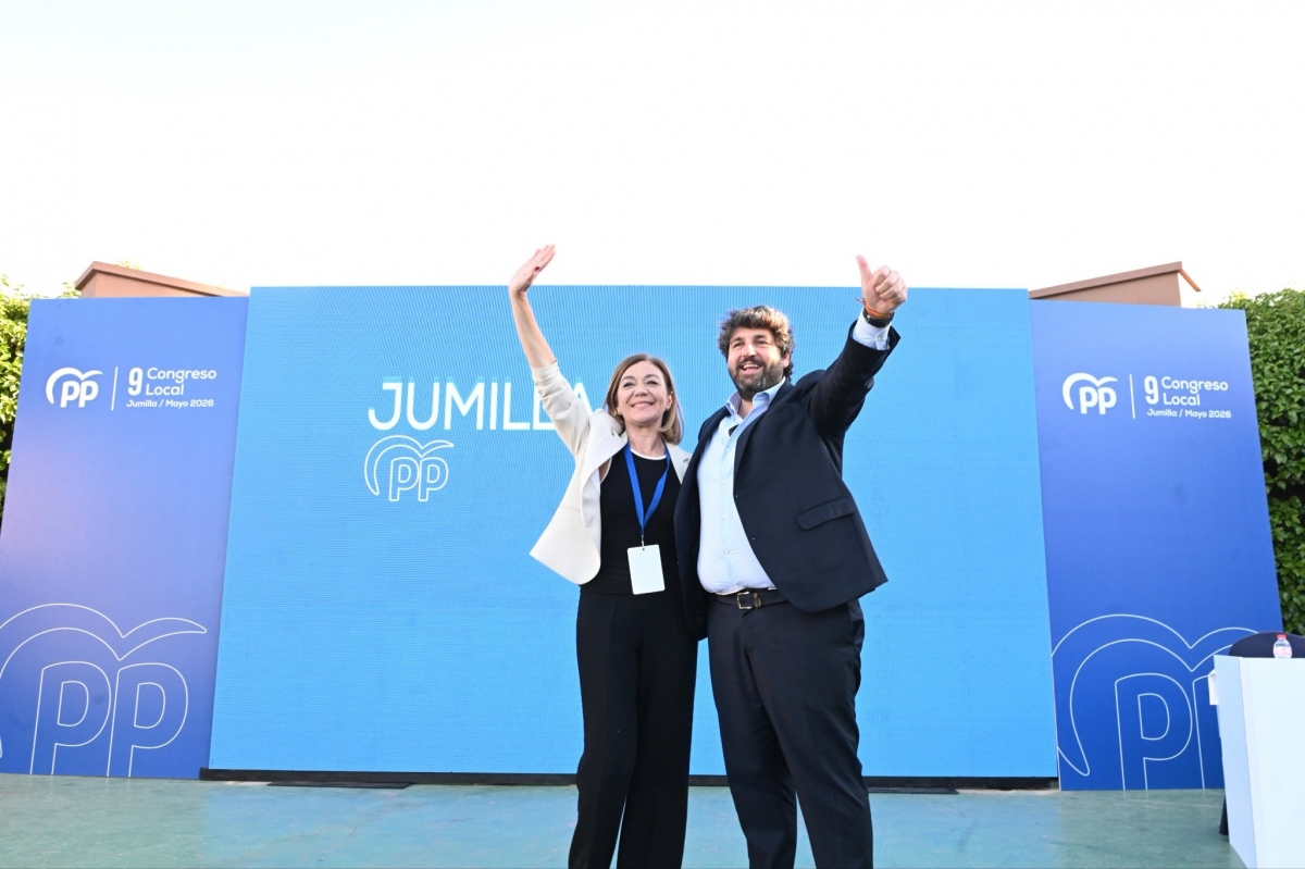 Seve González y Fernando López Miras, en Jumilla. - Foto: PP Seve González y Fernando López Miras, en Jumilla.