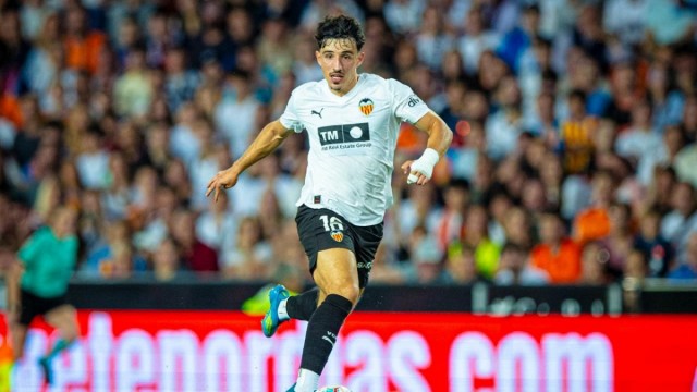 Diego López sufre una lesión del ligamento cruzado anterior 