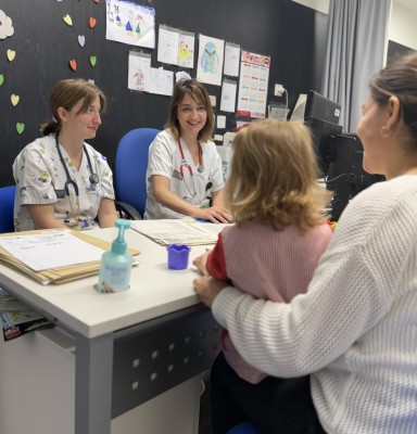 El Hospital General de Elche alcanza los 1.000 niños atendidos en su programa de seguimiento del gran prematuro