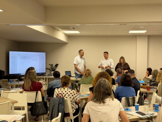 Alfafar acoge la presentación de la Historia Social Única para el Departamento 9