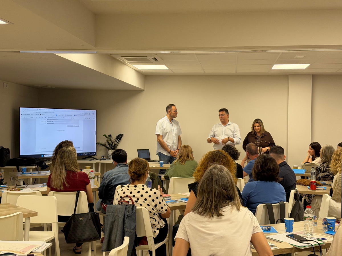 Alfafar acoge la presentación de la Historia Social Única para el Departamento 9
