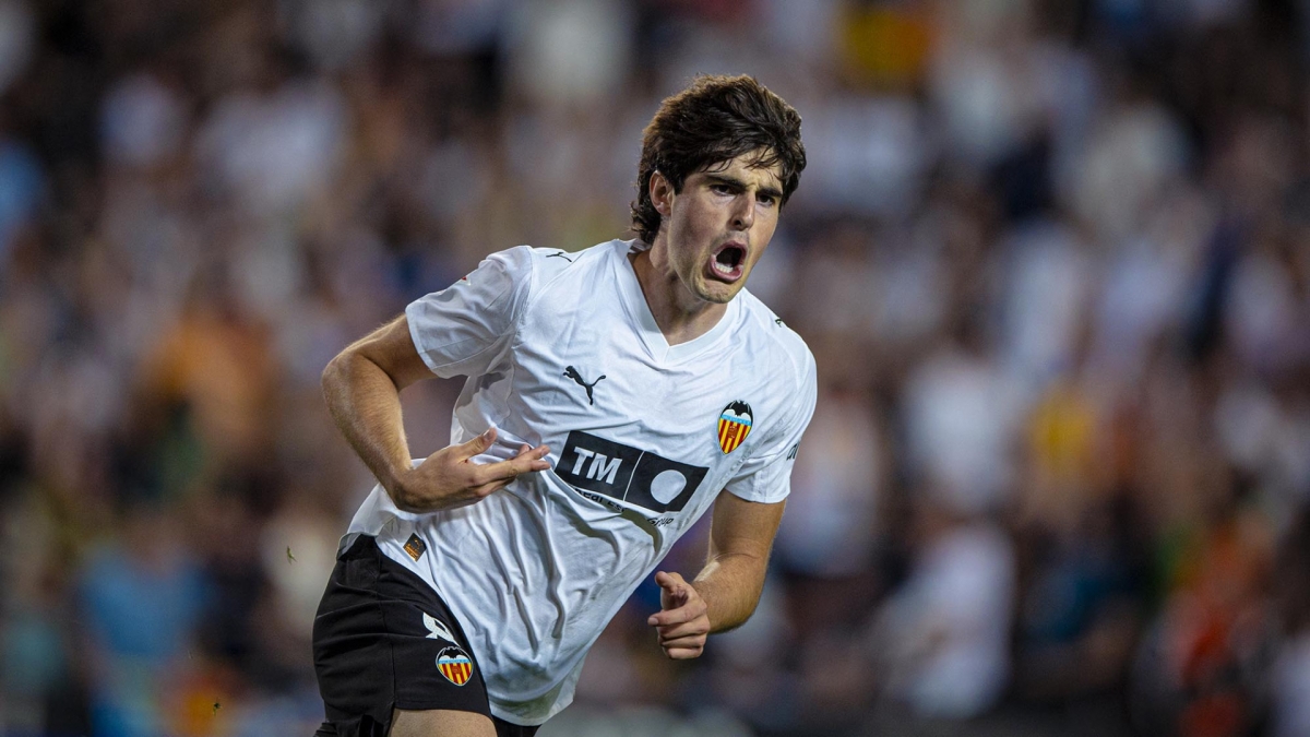 Javi Guerra ayudará a la selección española en los entrenamientos para el Mundial