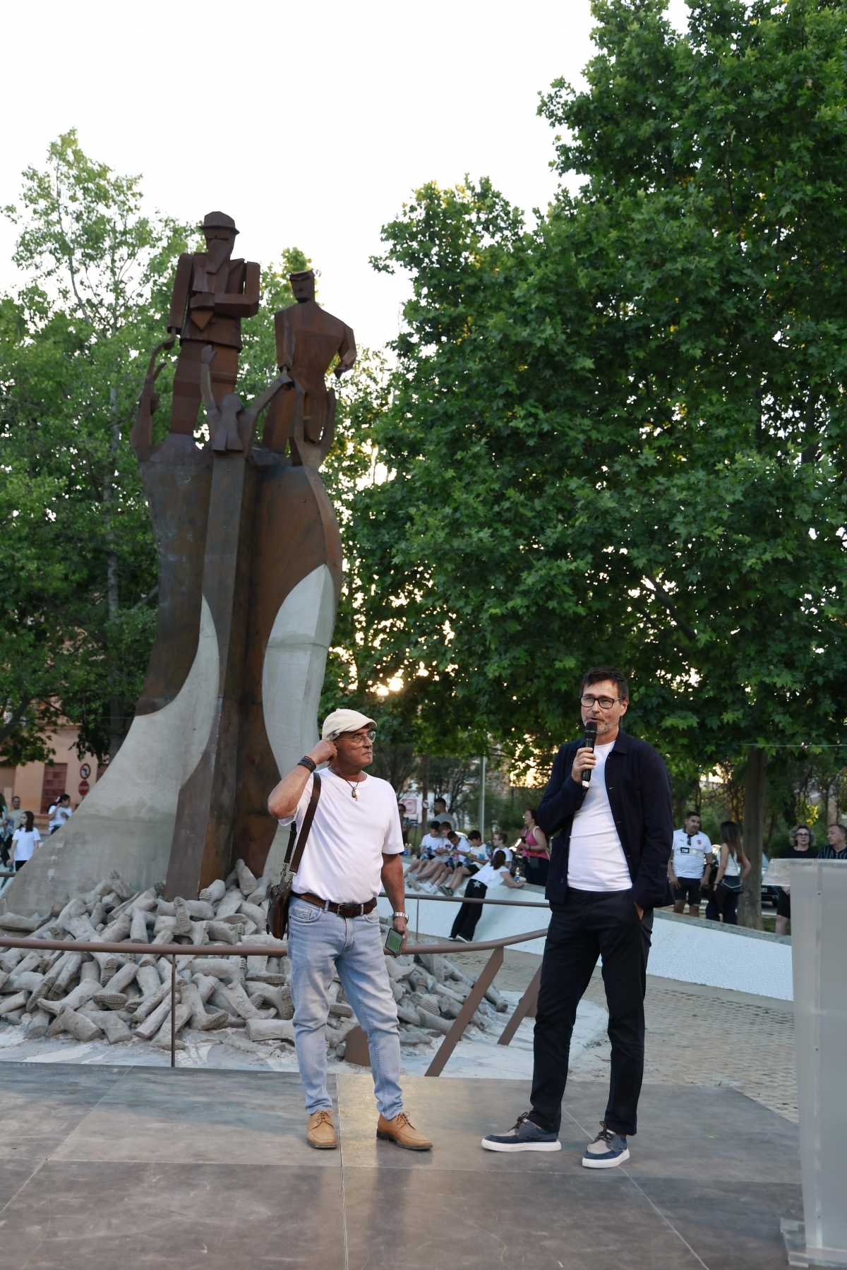Imagen del homenaje a las víctimas de la Dana en Paiporta. - Foto: FRANCISCO MEDRANO Imagen del homenaje a las víctimas de la Dana en Paiporta.