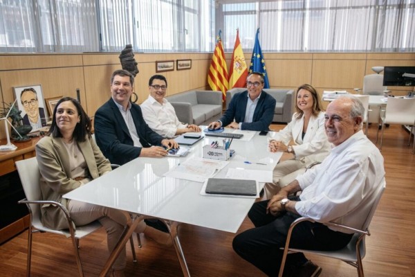 La vía verde entre el Grau y la Magdalena da un primer paso: el Ayuntamiento y el puerto activan su diseño