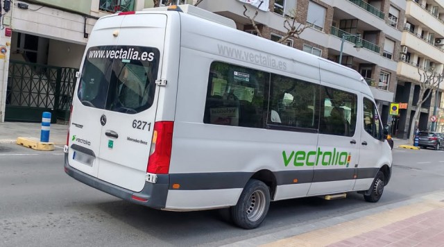 El PSOE de Alcoy exige a Generalitat que se recupere el bus de 55 plazas para el servicio directo a Alicante 