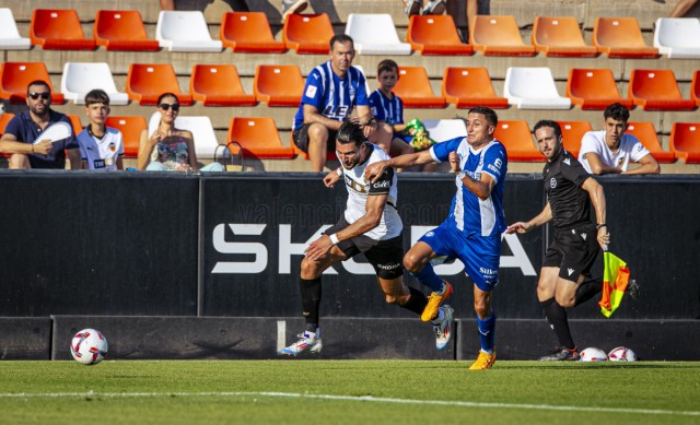 El Alavés desactiva al Valencia CF