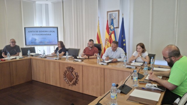 Vila-real amplía un mes la temporada de uso de la piscina del Termet para los clubes y la ciudadanía