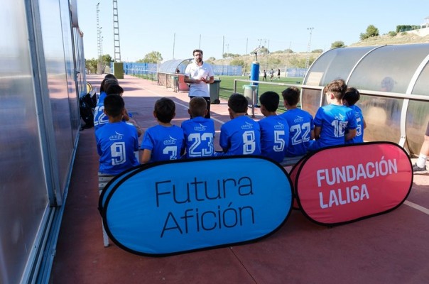 LaLiga VS y Puma convierten el Campo de Fútbol Rojales Xavi Simons en un espacio para jugar sin presión