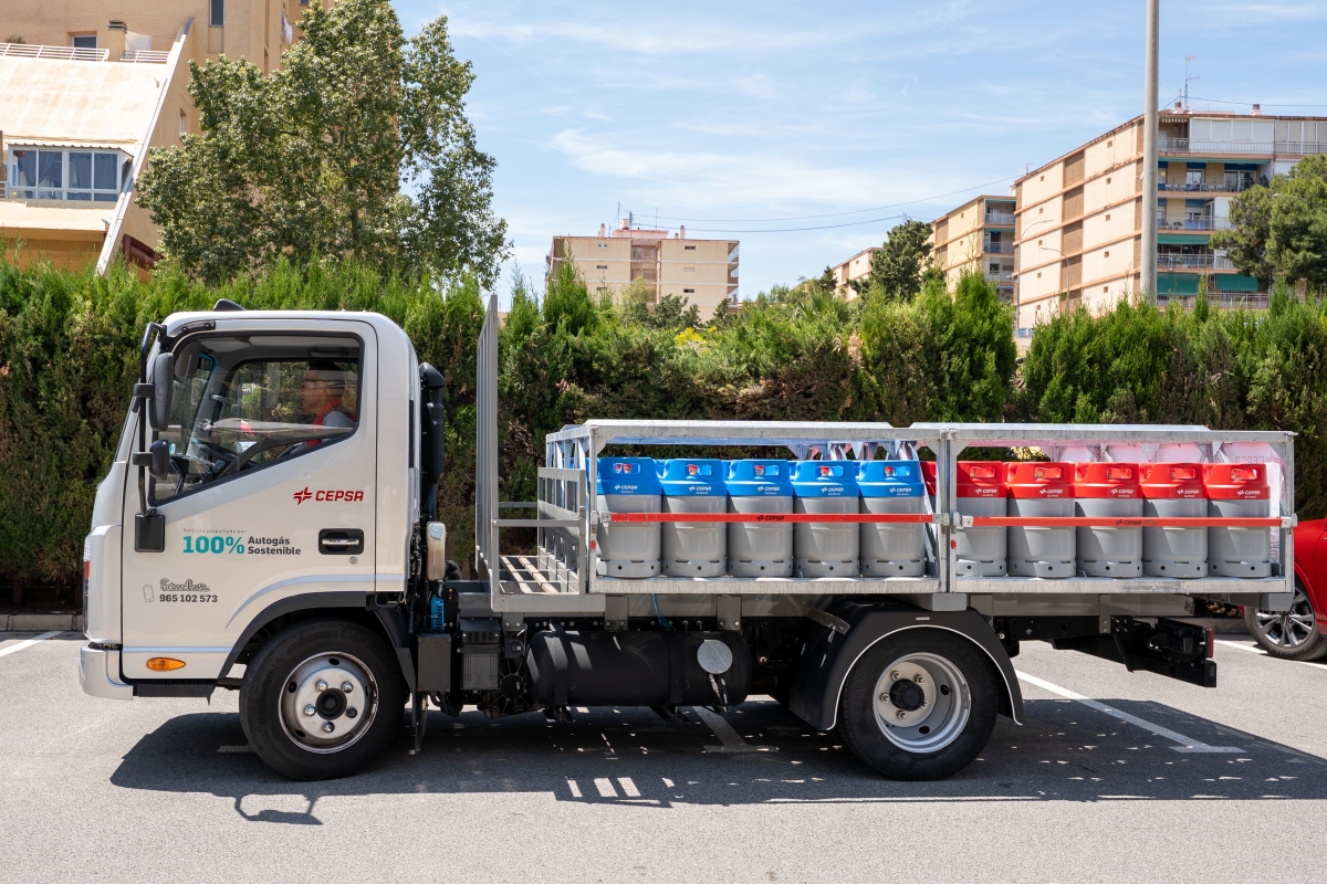 Alicante avanza hacia la descarbonización con un camión 100% autogás con etiqueta ECO 