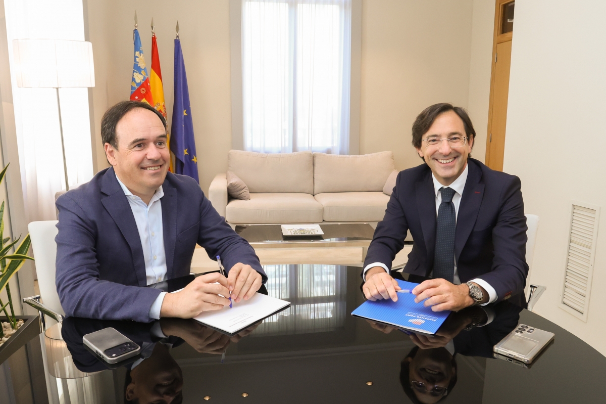 Pérez Llorca y Rodríguez, durante su encuentro de trabajo.