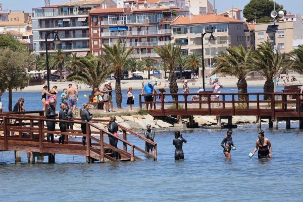 San Pedro renueva los accesos a los baños de lodo y la playa de La Mota con una inversión de 200.000 euros