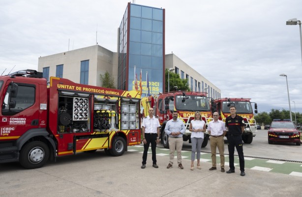 La Diputación refuerza la flota de vehículos y el personal del Consorcio Provincial de Bomberos 