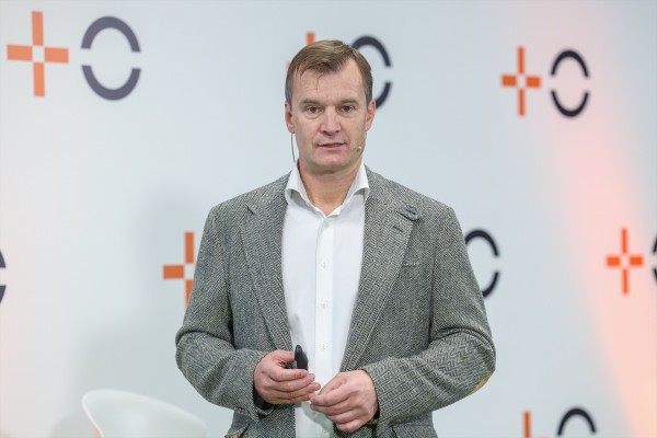 Masorange y Vodafone crearán una empresa de red de fibra compartida y buscan un tercer inversor