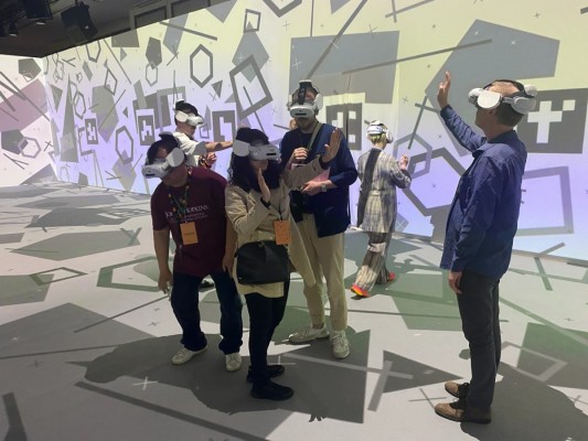 Nuestros peores miedos tecnológicos se viven en persona en 'The Black Mirror Experience'