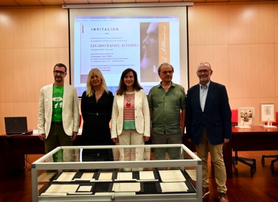 El legado de Rafael Altamira: documentos, dibujos y cartas que ya custodia el Archivo Histórico Provincial