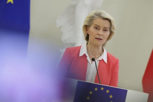 Bruselas pide vetar la entrada a la UE a excombatientes rusos y más sanciones en energía, criptos y pesca