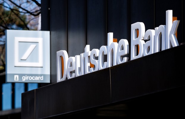 Deutsche Bank pierde 143 millones en el segundo trimestre, primeros 'números rojos' en cuatro años
