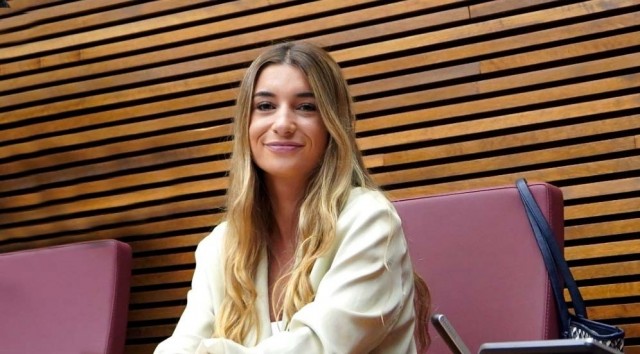 La diputada en Les Corts Candela Anglés anuncia su candidatura para presidir NNGG del PP