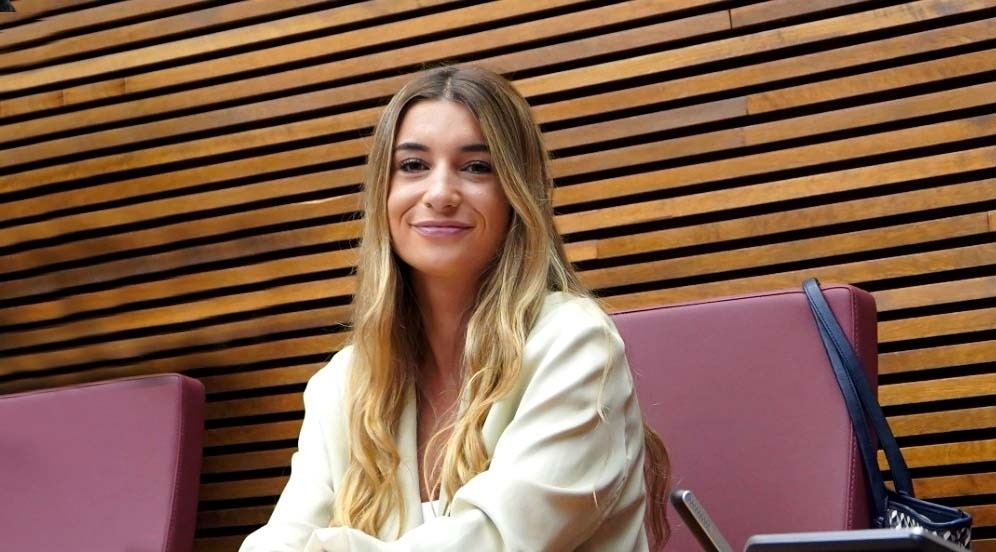 La diputada en Les Corts Candela Anglés anuncia su candidatura para presidir NNGG del PP