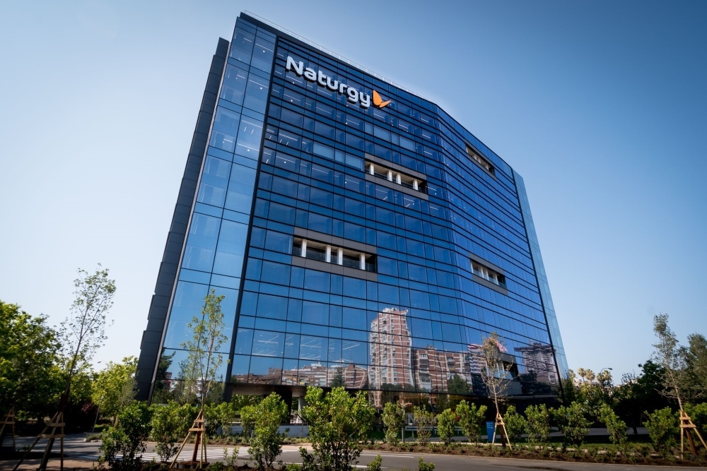 CVC vende su 13,8% en Naturgy por 3.821 millones, con un descuento del 4,6%, y sale de la energética