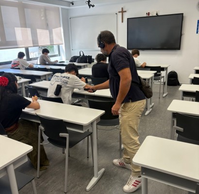 El CEU Elche activa un sistema para prevenir el uso de dispositivos electrónicos en los exámenes