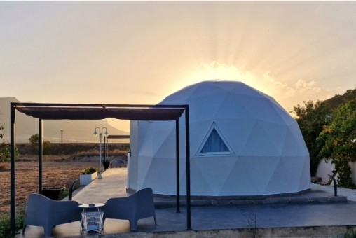 El alojamiento 'lunar' de Caravaca de la Cruz que se cuela entre los mejores 'glampings' de España