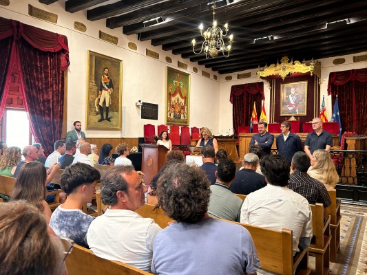 Elche supera el centenar de funcionarios que obtienen su plaza fija con la estabilización