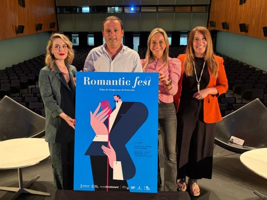 Peñíscola celebra la primera edición del Romantic Fest con Manu Tenorio como protagonista