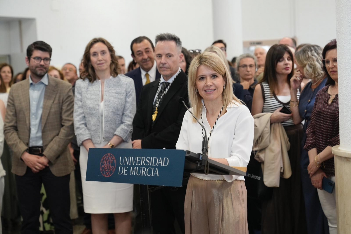 Toman posesión María José López como gerente de la UMU y Pedro Hellín como vicerrector de Comunicación y Divulgación Científica