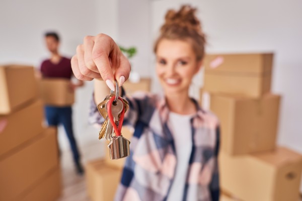 ¿Qué garantías puede solicitar el propietario al inquilino en los contratos de arrendamiento de vivienda?