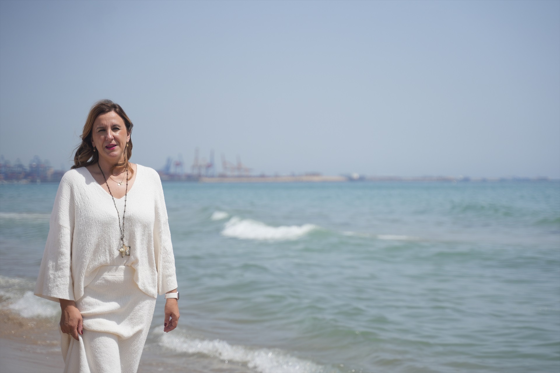 València emprenderá medidas legales por el vertido en playas del Saler y pide reforzar los controles
