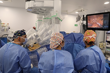 El hospital IMED Virgen de la Fuensanta realiza la primera intervención con robot Da Vinci en la sanidad privada de la Región de Murcia