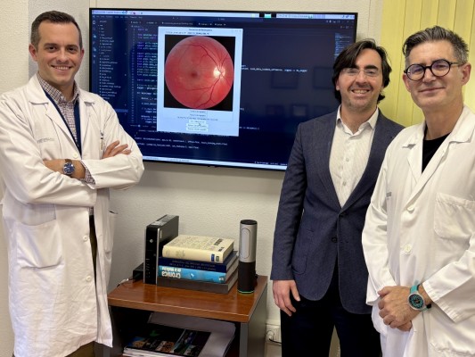 Orihuela desarrolla una inteligencia artificial para detectar retinopatía diabética desde Atención Primaria