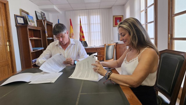 La Vila firma un convenio con la UNED para hacer prácticas en las instituciones públicas municipales