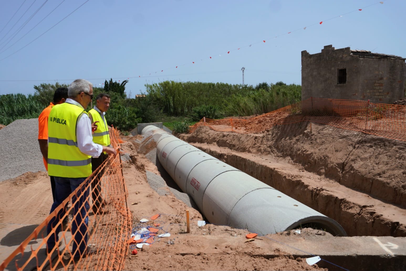 La obra del gran colector de Burriana abre su conexión al río Anna para aliviar las inundaciones