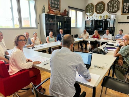Castelló incorpora a Fiestas 154.858 € para pagar facturas pendientes desde 2023 y sanear cuentas